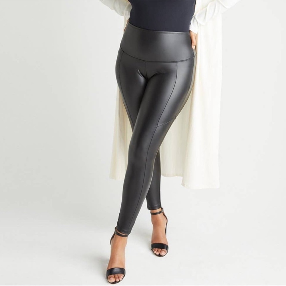 Yummie faux leather leggings